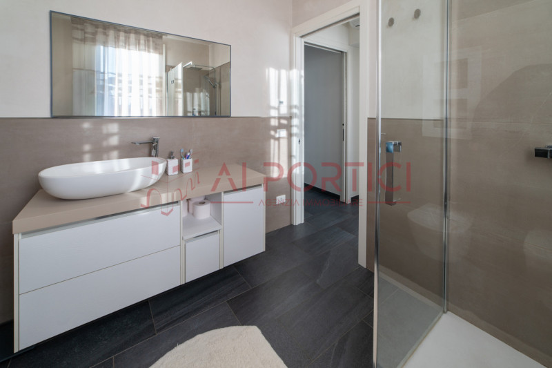 PIOVE DI SACCO Centro Storico - Elegante APPARTAMENTO situato nel cuore del Centro Storico che co...