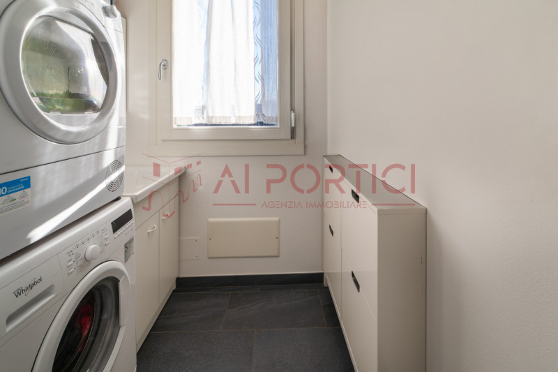 PIOVE DI SACCO Centro Storico - Elegante APPARTAMENTO situato nel cuore del Centro Storico che co...