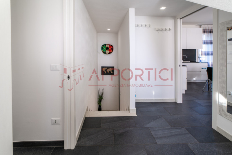 PIOVE DI SACCO Centro Storico - Elegante APPARTAMENTO situato nel cuore del Centro Storico che co...