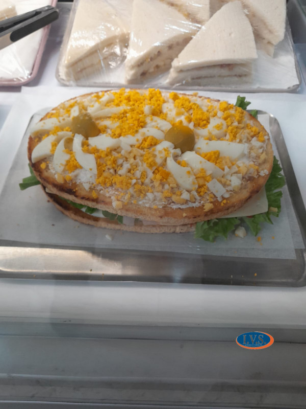 VICENZA (VI) - ZONA STADIO - In zona di grande visibilità VENDESI LOCALE CON ATTIVITA' DI BAR sto...