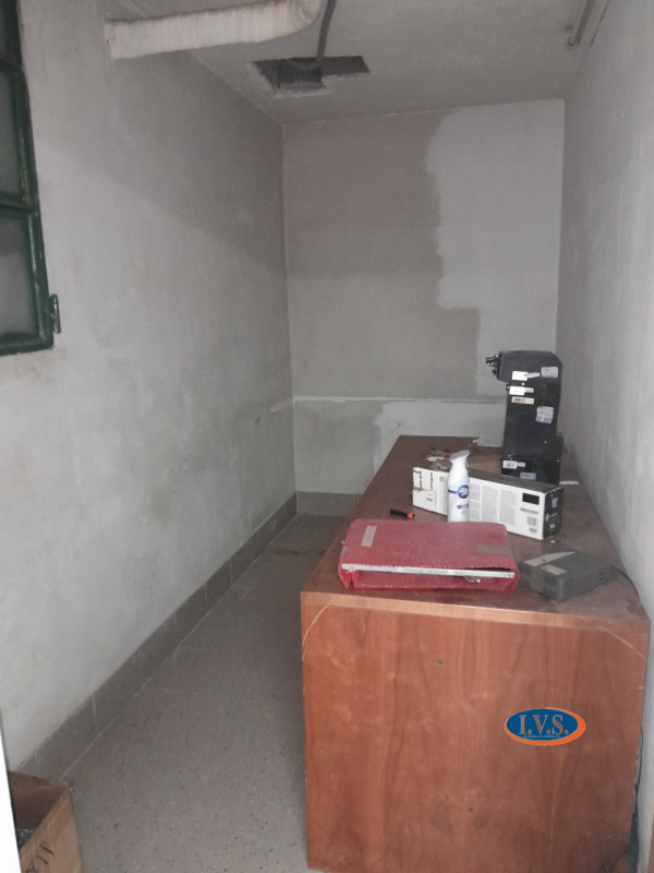 VICENZA (VI) - ZONA STADIO - In zona di grande visibilità VENDESI LOCALE CON ATTIVITA' DI BAR sto...