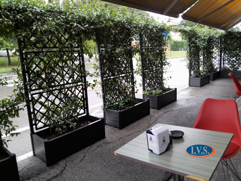 VICENZA (VI) - ZONA STADIO - In zona di grande visibilità VENDESI LOCALE CON ATTIVITA' DI BAR sto...