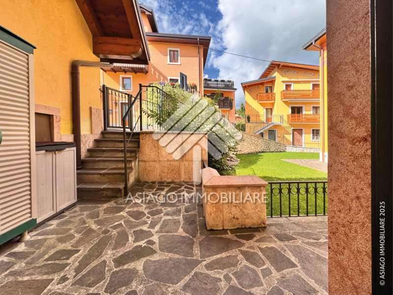 Appartamento Turistico con disponibilità per i mesi di DICEMBRE - GENNAIO - FEBBRAIO. In Piazzett...