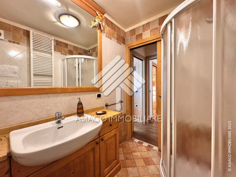 Appartamento Turistico con disponibilità per i mesi di DICEMBRE - GENNAIO - FEBBRAIO. In Piazzett...