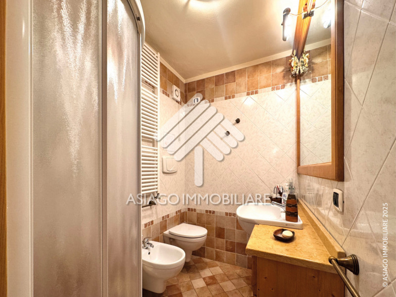 Appartamento Turistico con disponibilità per i mesi di DICEMBRE - GENNAIO - FEBBRAIO. In Piazzett...