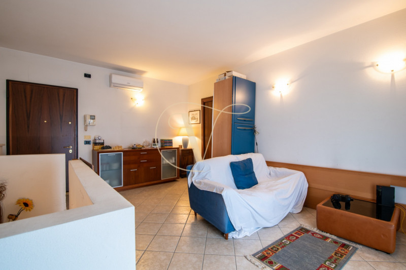 Albignasego – Via della Croce Verde, N. 15

In zona residenziale tranquilla e comoda ai principal...