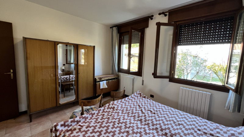 Interessante soluzione indipendente contornata da circa 1.000mq di giardino.

Edificata nel 1995,...