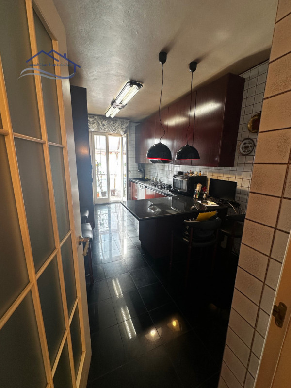 ZONA ARCELLA/SS. TRINITA', ed esattamente in Via BUONARROTI, proponiamo in vendita un bell' appar...