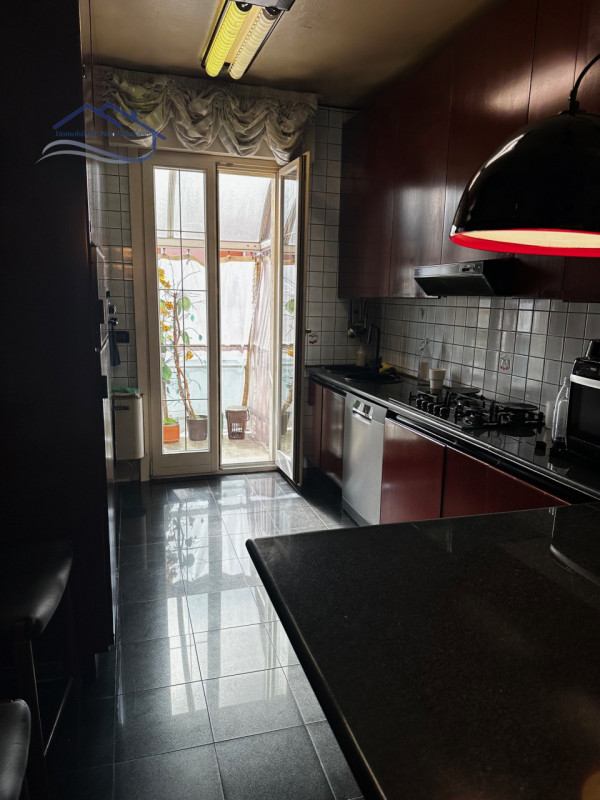 ZONA ARCELLA/SS. TRINITA', ed esattamente in Via BUONARROTI, proponiamo in vendita un bell' appar...