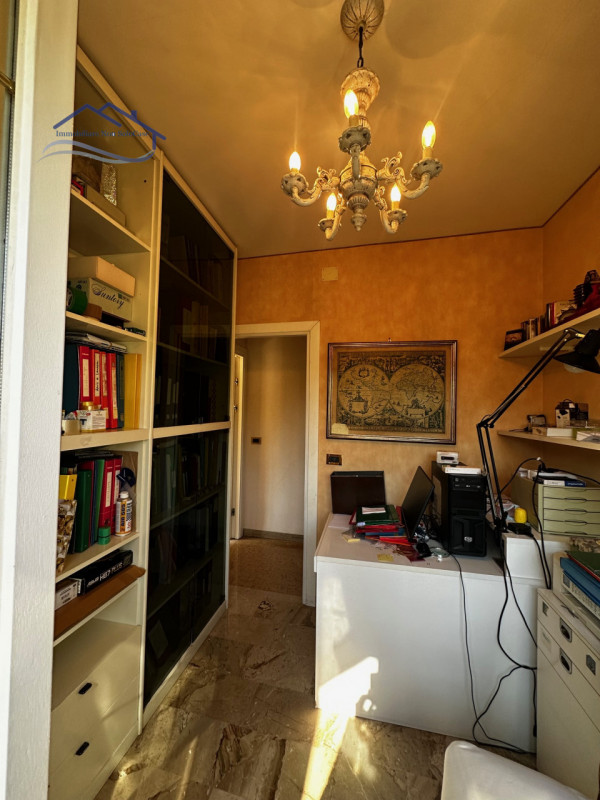 ZONA ARCELLA/SS. TRINITA', ed esattamente in Via BUONARROTI, proponiamo in vendita un bell' appar...