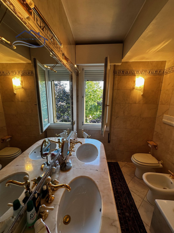 ZONA ARCELLA/SS. TRINITA', ed esattamente in Via BUONARROTI, proponiamo in vendita un bell' appar...