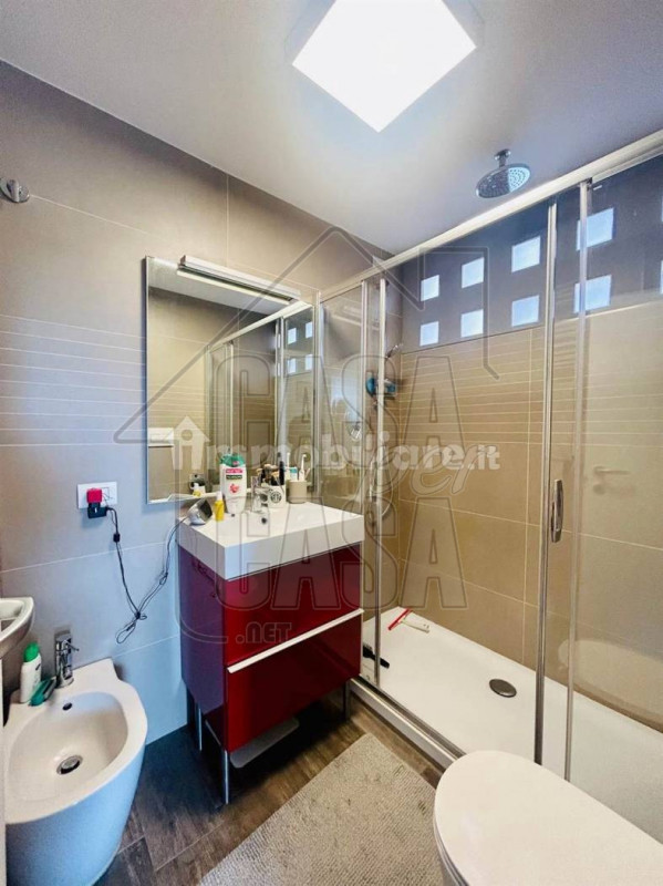 Nel cuore della città, all’interno di un palazzo prestigioso con servizio di portineria, proponia...