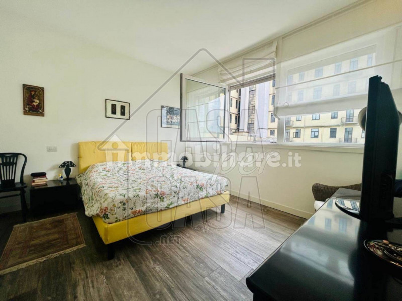 Nel cuore della città, all’interno di un palazzo prestigioso con servizio di portineria, proponia...