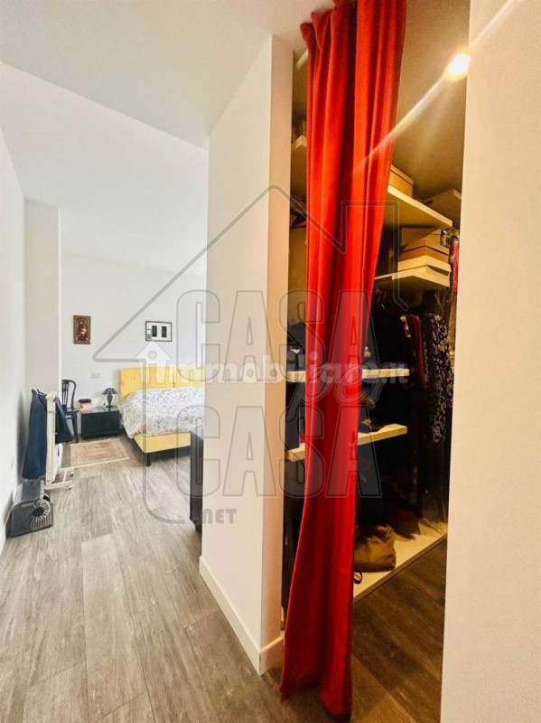 Nel cuore della città, all’interno di un palazzo prestigioso con servizio di portineria, proponia...