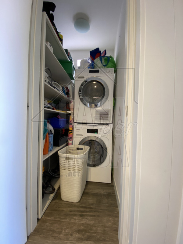 Nel cuore della città, all’interno di un palazzo prestigioso con servizio di portineria, proponia...