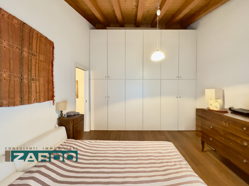 Rif. C-225 NE ( per info 350 5383983 | Giacomo )

In una ricercata area residenziale, comoda a tu...