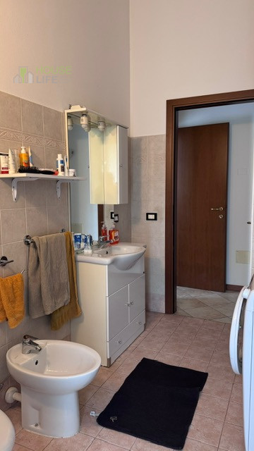 SANTORSO: Per uso investimento, recente MINI APPARTAMENTO "LOCATO" posto al piano primo con ingre...