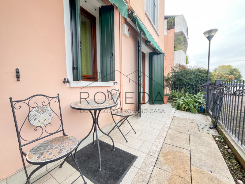 PONZANO VENETO

RIFERIMENTO: PV3

L'agenzia immobiliare Roveda ha il piacere di proporvi in vendi...