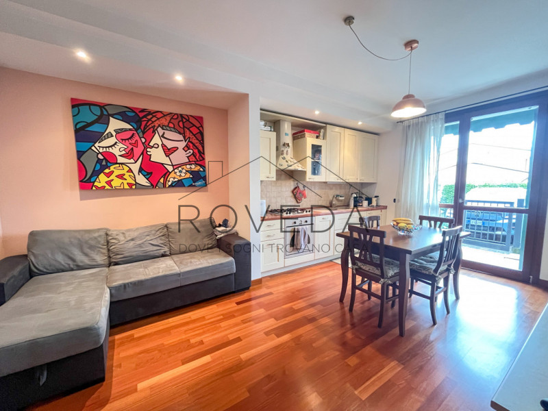 PONZANO VENETO

RIFERIMENTO: PV3

L'agenzia immobiliare Roveda ha il piacere di proporvi in vendi...