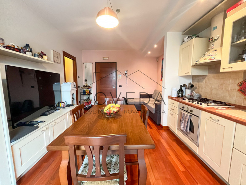 PONZANO VENETO

RIFERIMENTO: PV3

L'agenzia immobiliare Roveda ha il piacere di proporvi in vendi...