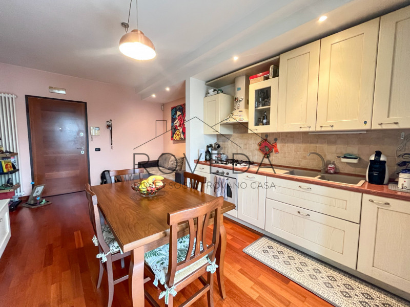 PONZANO VENETO

RIFERIMENTO: PV3

L'agenzia immobiliare Roveda ha il piacere di proporvi in vendi...