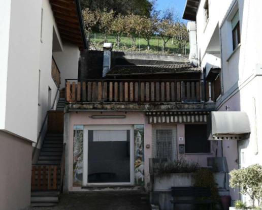 Rif. A.A.84-23

Vendita all'asta - Appartamento al 1° piano in data 10 febbraio 2026

Descrizione...