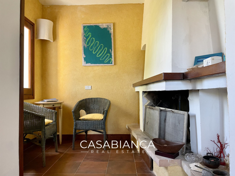 All’interno del rinomato villaggio residenziale “Capizza di Vacca”, perfettamente integrato nel p...