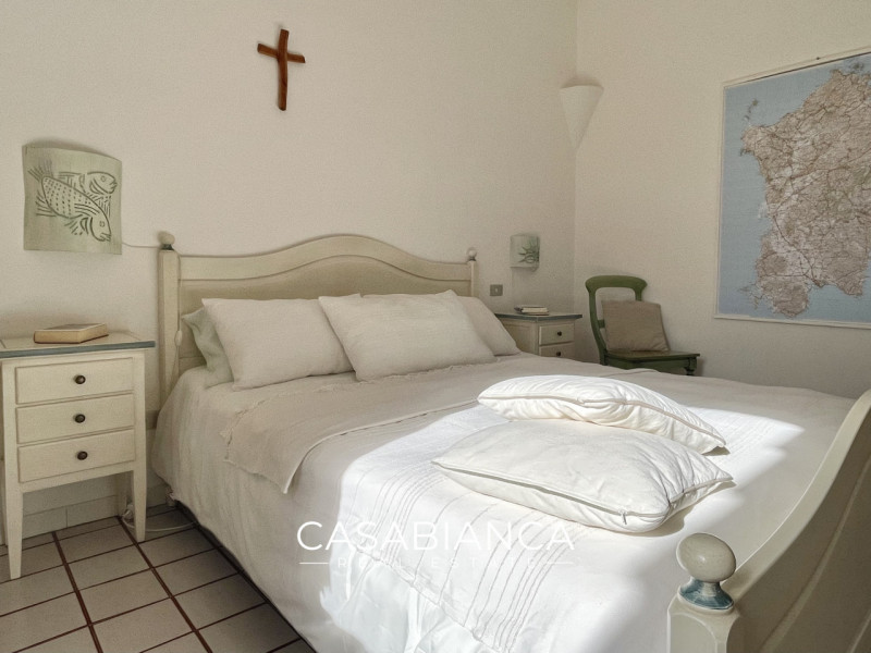 All’interno del rinomato villaggio residenziale “Capizza di Vacca”, perfettamente integrato nel p...