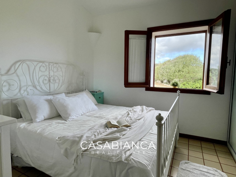 All’interno del rinomato villaggio residenziale “Capizza di Vacca”, perfettamente integrato nel p...