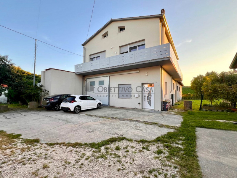 RIF. CM279 – CAMPOLONGO MAGGIORE (VE) 

OCCASIONE UNICA: RESIDENZA A2 CON AMPIO MAGAZZINO, RISTRU...