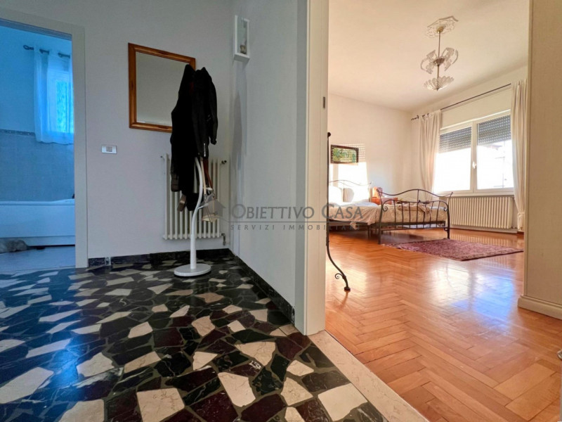 RIF. CM279 – CAMPOLONGO MAGGIORE (VE) 

OCCASIONE UNICA: RESIDENZA A2 CON AMPIO MAGAZZINO, RISTRU...