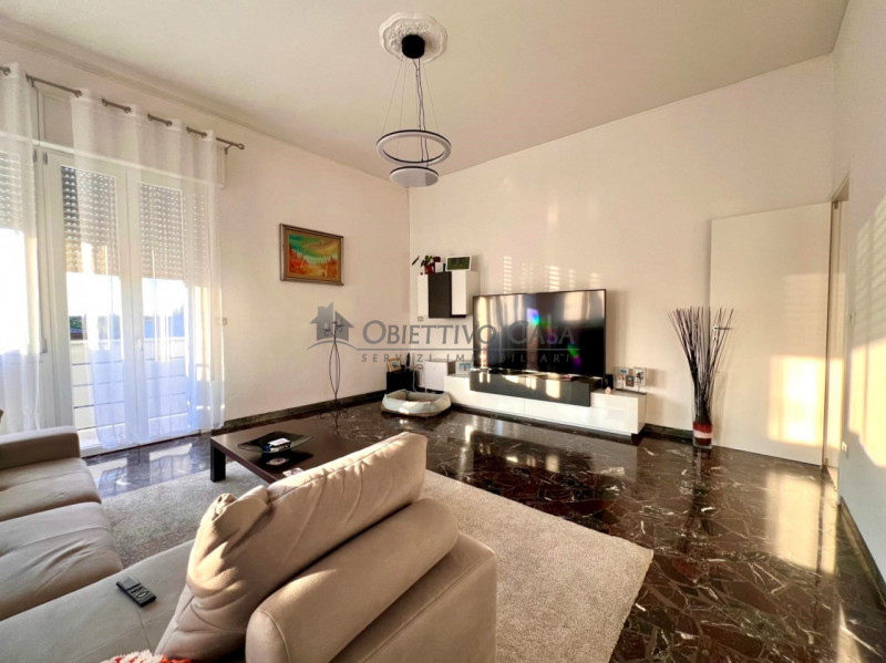 RIF. CM279 – CAMPOLONGO MAGGIORE (VE) 

OCCASIONE UNICA: RESIDENZA A2 CON AMPIO MAGAZZINO, RISTRU...