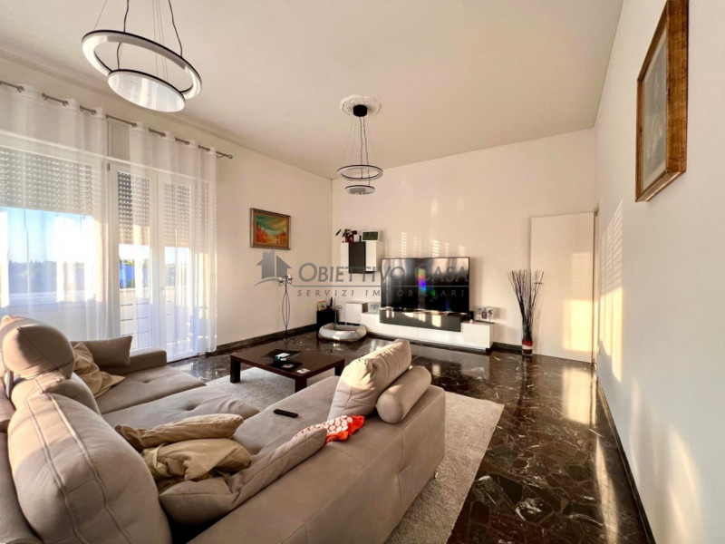 RIF. CM279 – CAMPOLONGO MAGGIORE (VE) 

OCCASIONE UNICA: RESIDENZA A2 CON AMPIO MAGAZZINO, RISTRU...