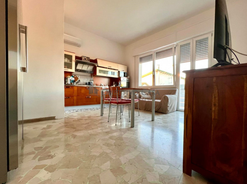 RIF. CM279 – CAMPOLONGO MAGGIORE (VE) 

OCCASIONE UNICA: RESIDENZA A2 CON AMPIO MAGAZZINO, RISTRU...