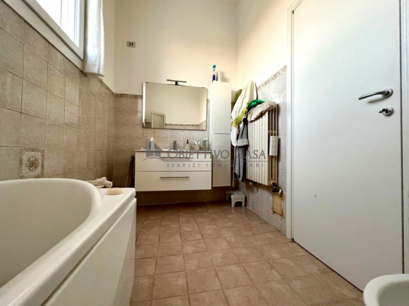 RIF. CM269 – CAMPOLONGO MAGGIORE (VE) 

OCCASIONE IRRIPETIBILE: RESIDENZA CLASSE A2 CON ENORME PO...