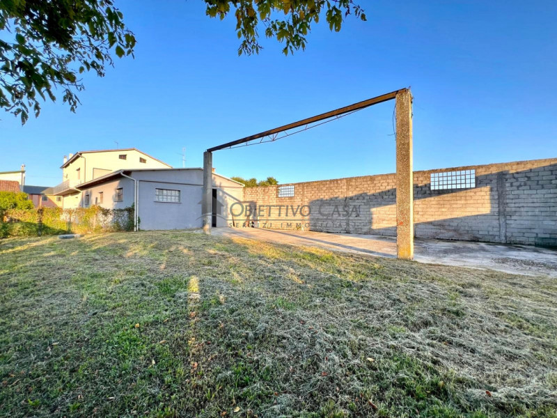 RIF. CM275 – CAMPOLONGO MAGGIORE (VE) 

OCCASIONE IRRIPETIBILE: RESIDENZA CLASSE A2 CON ENORME PO...