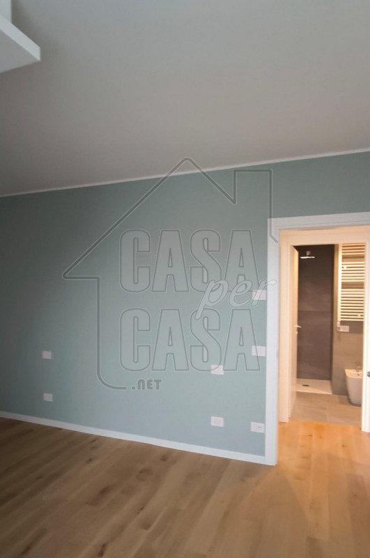 Scopri questo splendido appartamento trilocale di circa 80 mq, situato nel cuore del quartiere Sa...