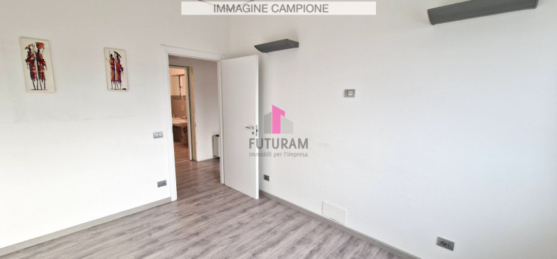 RIF:  095.2NM -  ARINO DI DOLO  -  PER INFO    340 335 8378 - 0444/310220

Ad Arino di Dolo si pr...