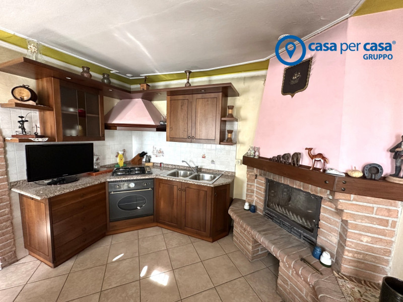 APPROVATO GRUPPO CASA PER CASA: VALUTATO, CONTROLLATO, GESTITO IN ESCLUSIVA

ZONA: Posizionata ne...