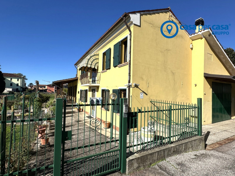 APPROVATO GRUPPO CASA PER CASA: VALUTATO, CONTROLLATO, GESTITO IN ESCLUSIVA

ZONA: Posizionata ne...