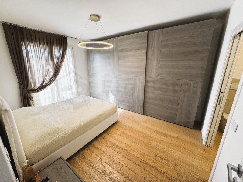 Situata nel prestigioso quartiere Belvedere di Noventana, proponiamo in vendita una splendida por...