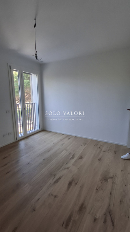 Rif. JC21       (per info Andrea S. 3381655389) 

Scopri questo incantevole appartamento trilocal...