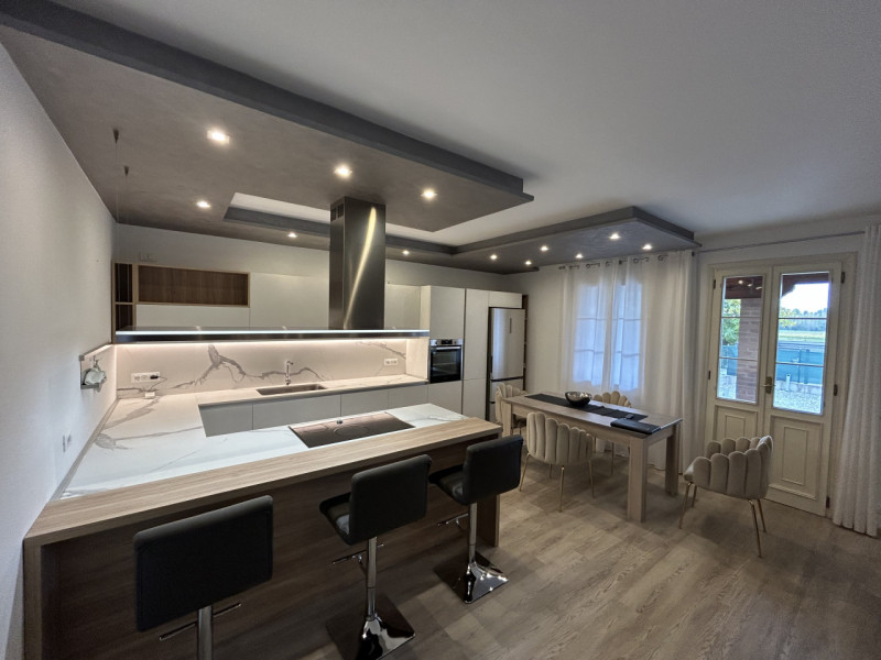 In una zona riservata di Mestrino, dove il silenzio e la privacy si fondono con la comodità dei s...