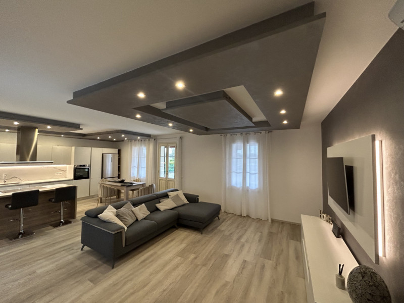 In una zona riservata di Mestrino, dove il silenzio e la privacy si fondono con la comodità dei s...