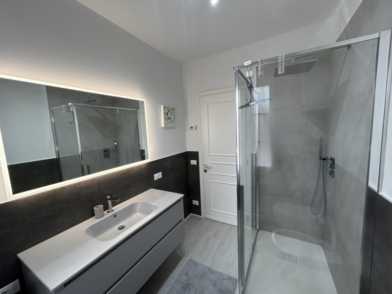 In una zona riservata di Mestrino, dove il silenzio e la privacy si fondono con la comodità dei s...