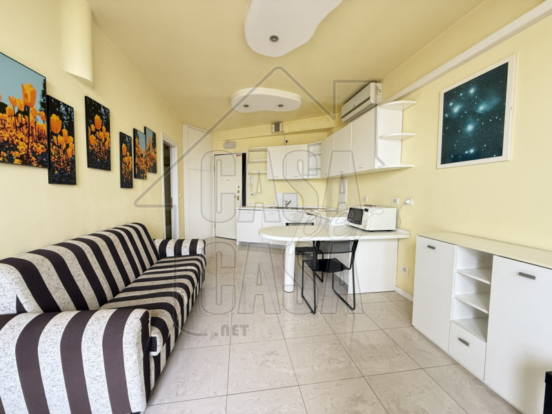 Scopri questo affascinante bilocale situato nel centro storico di Padova, una delle città più bel...