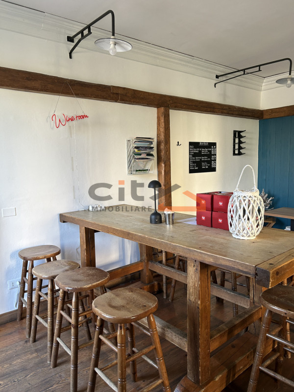 BASSANO DEL GRAPPA – NEGOZIO DI 96 MQ A 5 MINUTI DAL PONTE DEGLI ALPINI
Proponiamo in affitto un ...