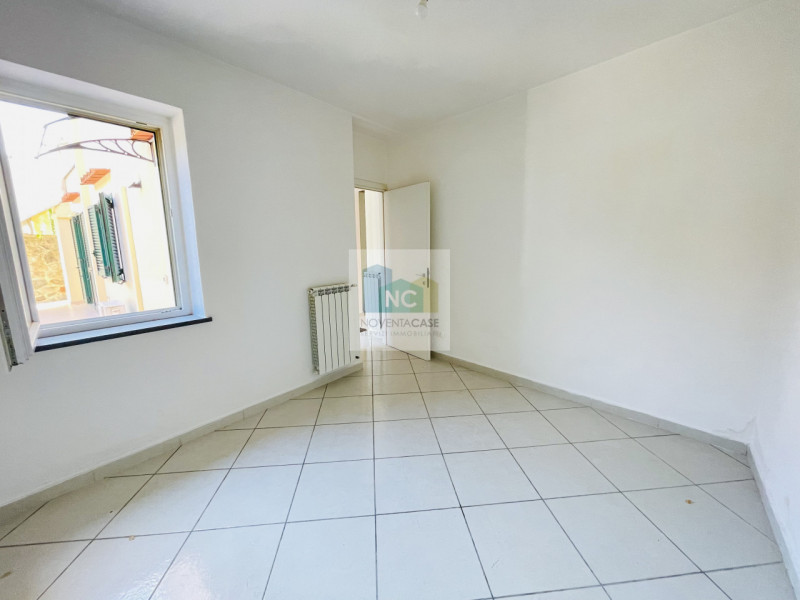 Barano d'Ischia, nella tranquilla e ricercata zona di Piedimonte. Ti proponiamo un appartamento l...