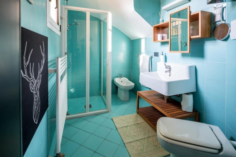 OTTIMA CASA SINGOLA SU DUE LIVELLI CON GIARDINO PRIVATO AFFITTASI A 3 SPECIALIZZANDI 

Zona Sant'...