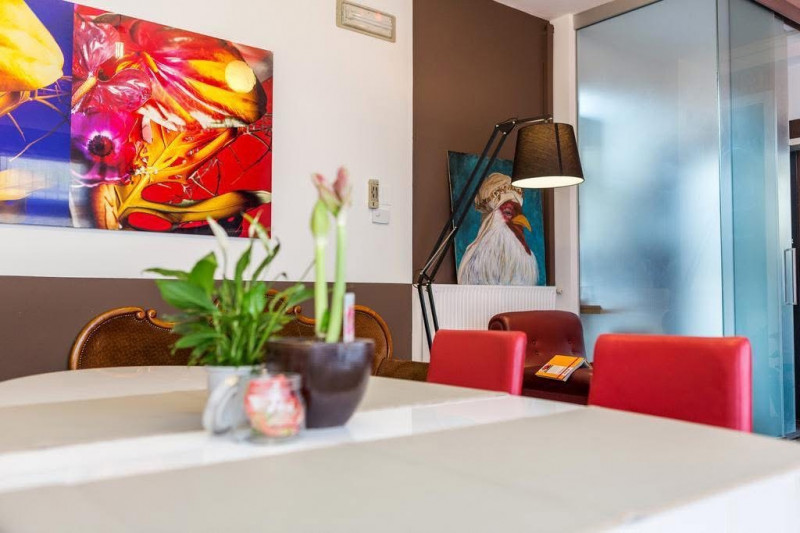 OTTIMA CASA SINGOLA SU DUE LIVELLI CON GIARDINO PRIVATO AFFITTASI A 3 SPECIALIZZANDI 

Zona Sant'...